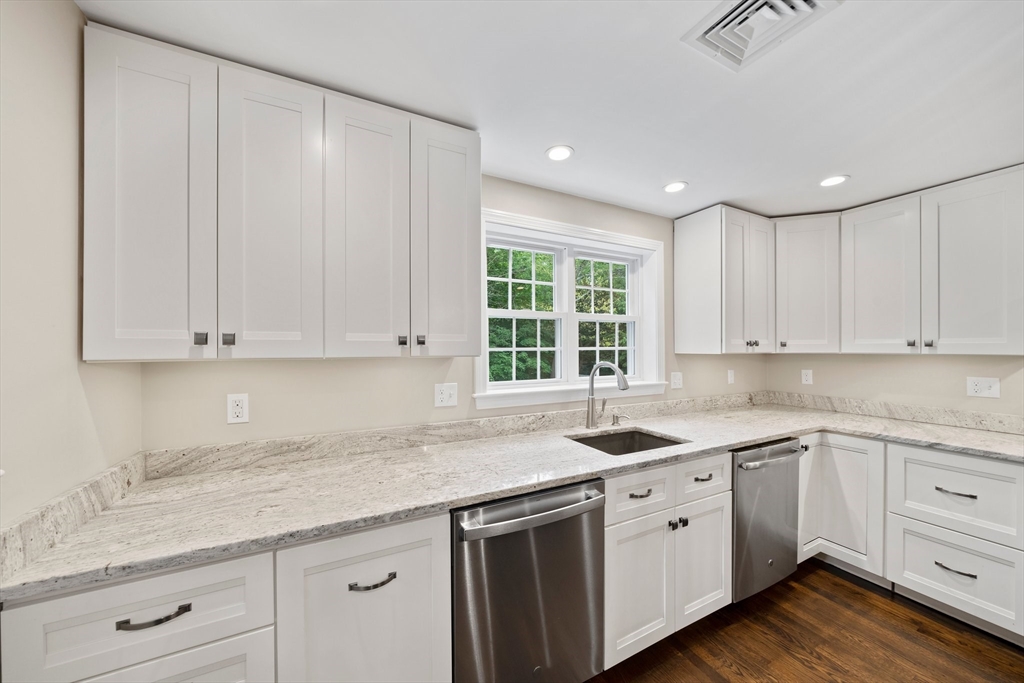 296 Chapman Street Canton, MA 02021 - Photo 10 of 42