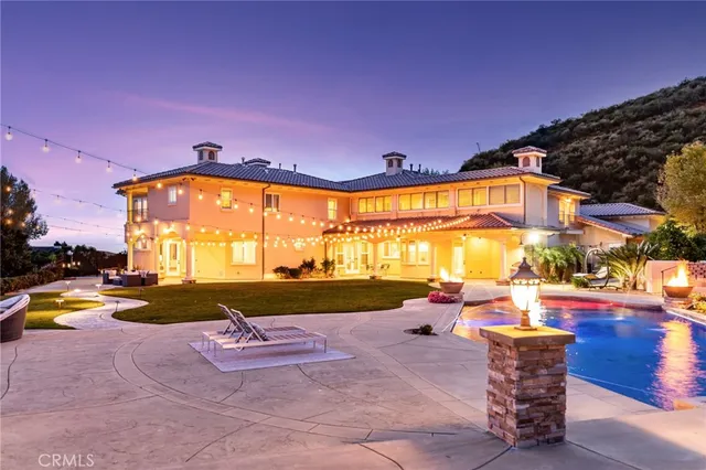 a view of a pathway with a building in the background