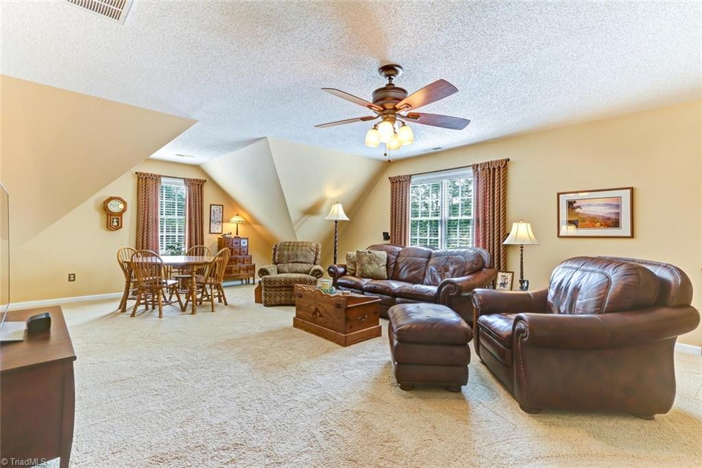 3800 Rockingham Road South Greensboro, NC 27407 - Photo 23 of 30 BONUS/BEDROOM 4