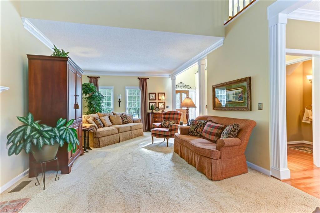3800 Rockingham Road South Greensboro, NC 27407 - Photo 8 of 30 GREAT ROOM