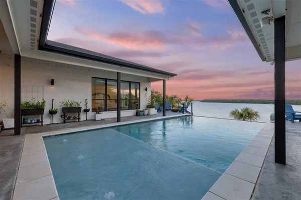 $2,500,000 | 582 Oak Point Drive, May, TX 76857