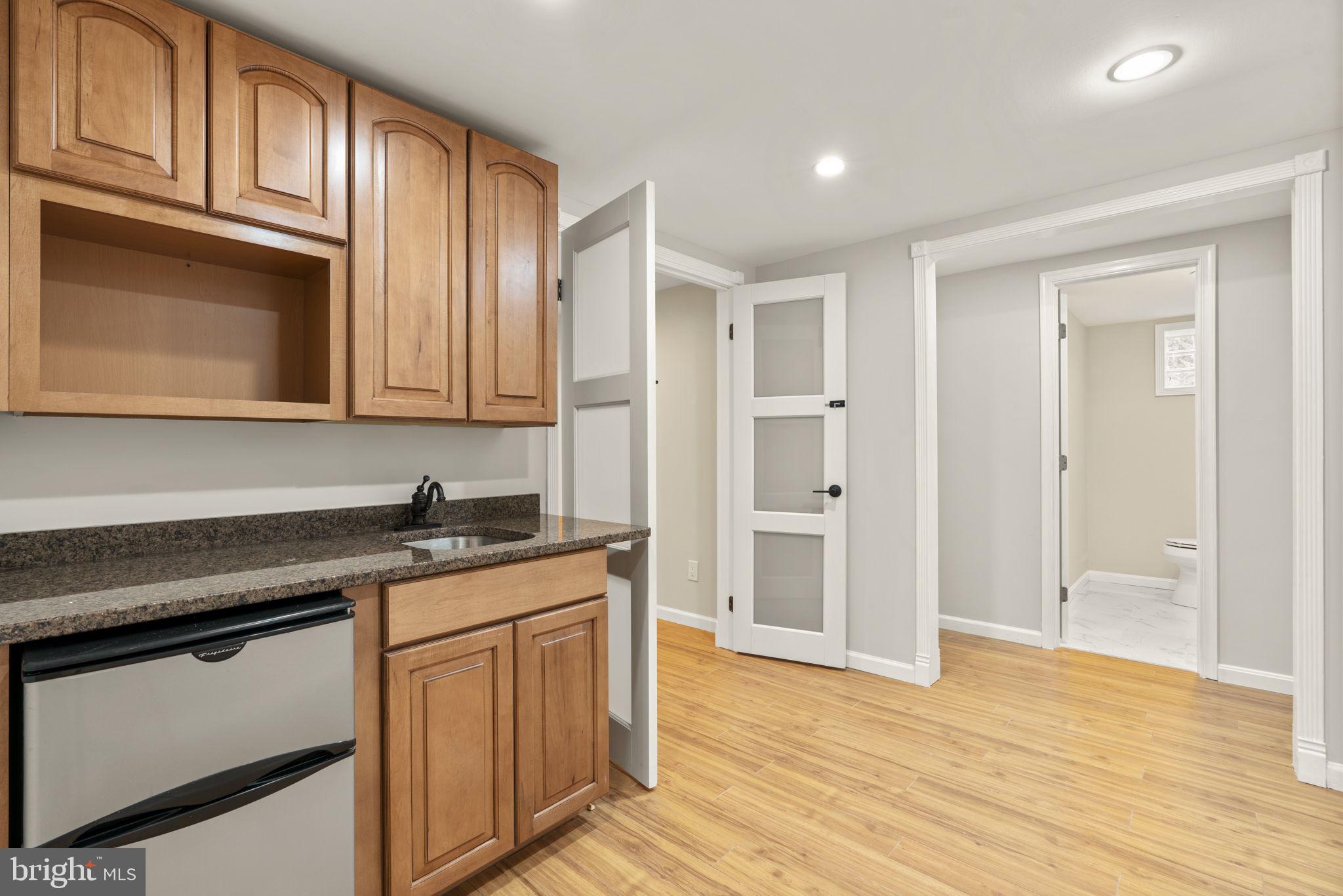 9122 Northfield Road Ellicott City, MD 21042 - Photo 38 of 60 Lower Level Wet Bar