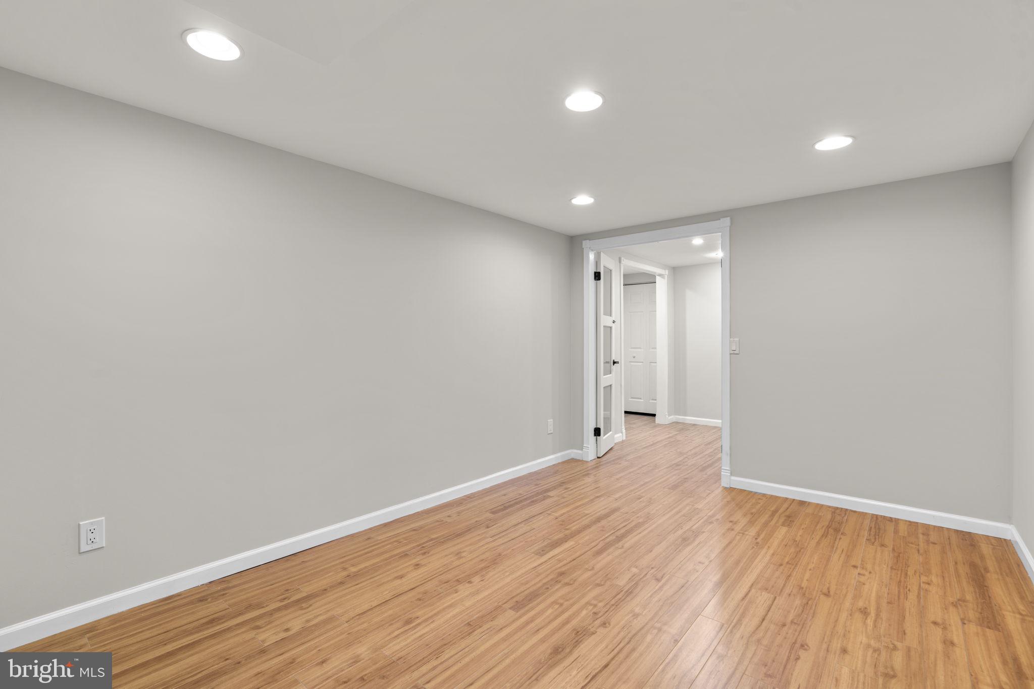 9122 Northfield Road Ellicott City, MD 21042 - Photo 41 of 60 Lower Level Bedroom 4