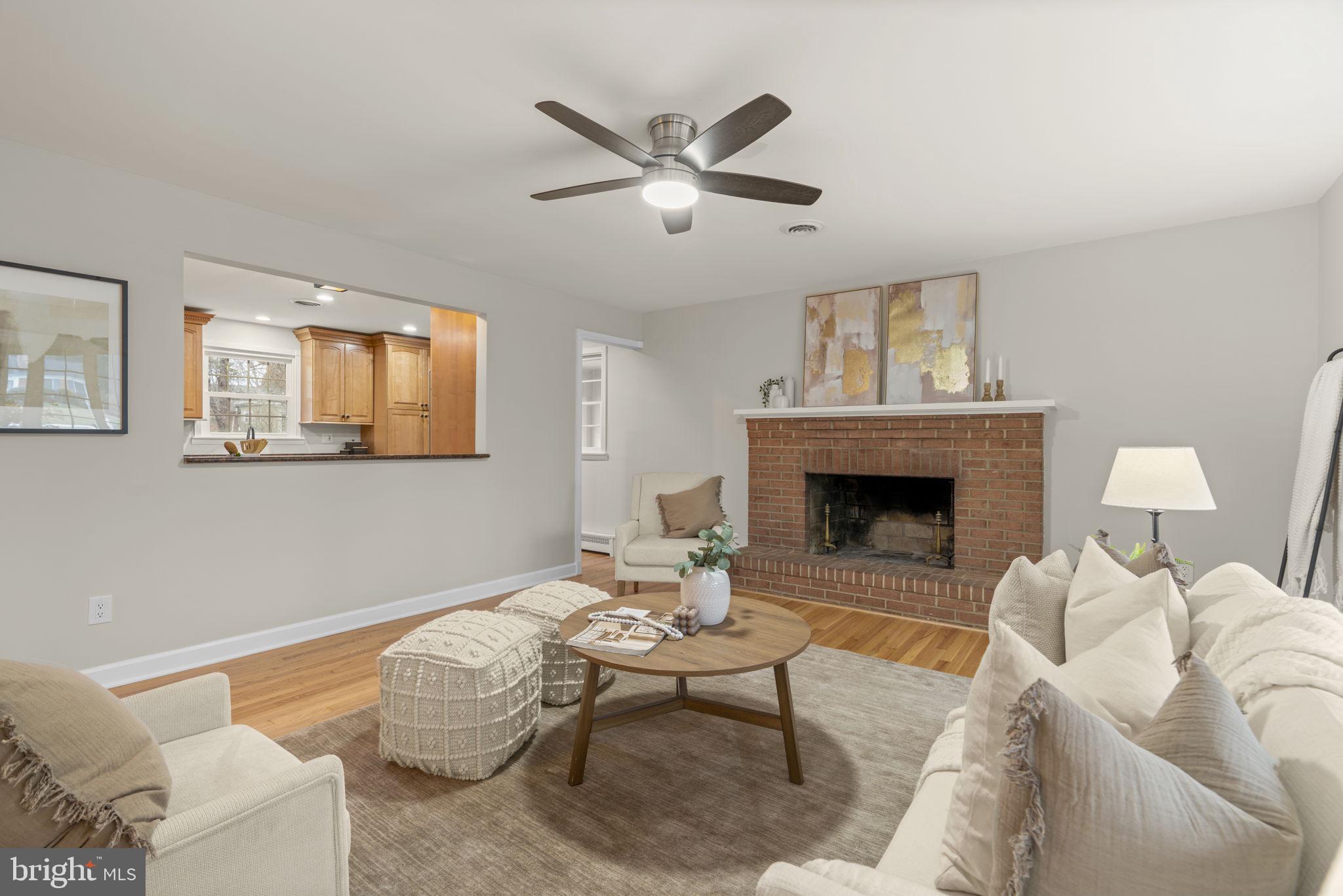 9122 Northfield Road Ellicott City, MD 21042 - Photo 5 of 60 Living Room