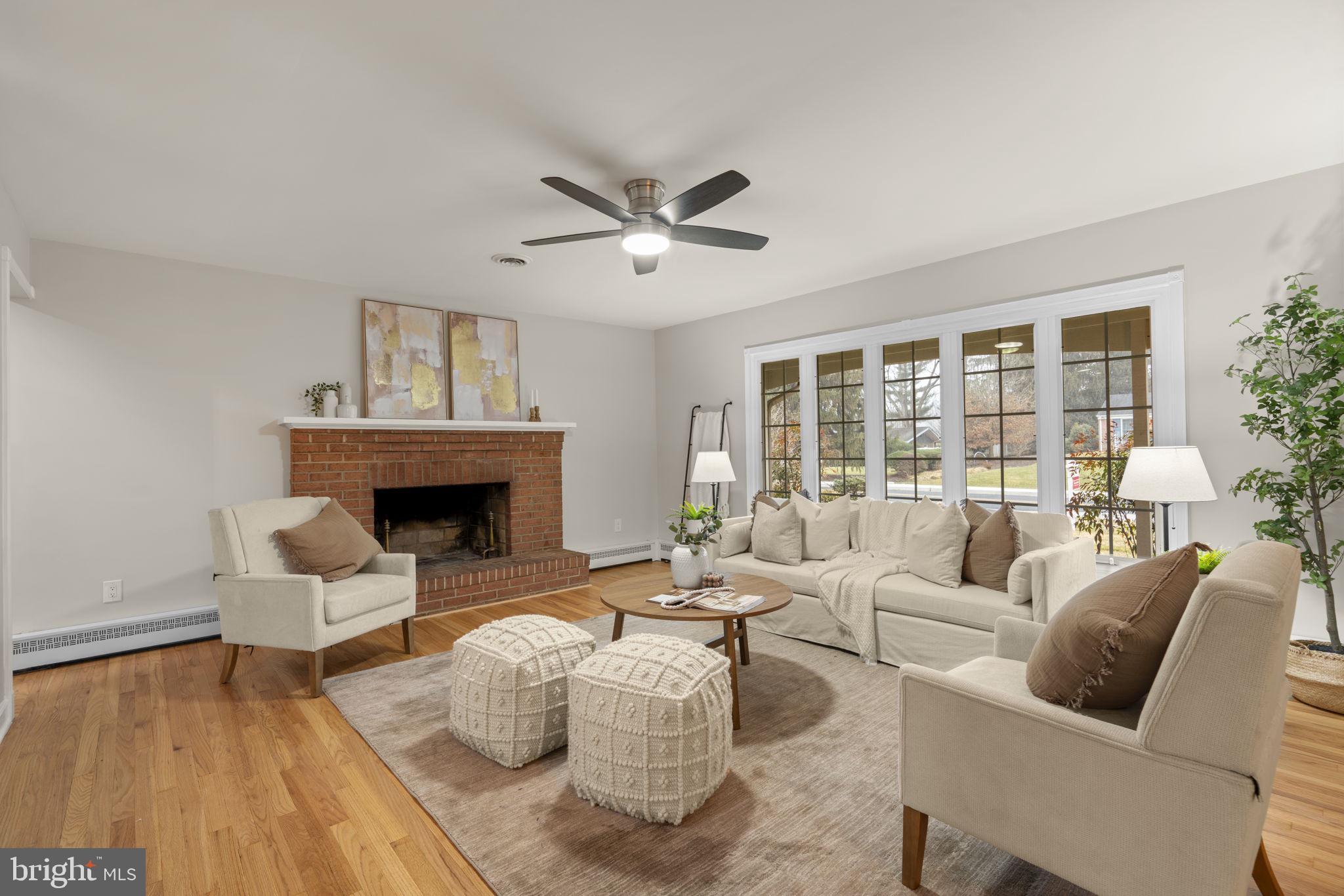 9122 Northfield Road Ellicott City, MD 21042 - Photo 6 of 60 Living Room