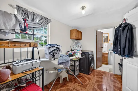 $400,000 | 721 North 69th Avenue, Hollywood, FL 33024