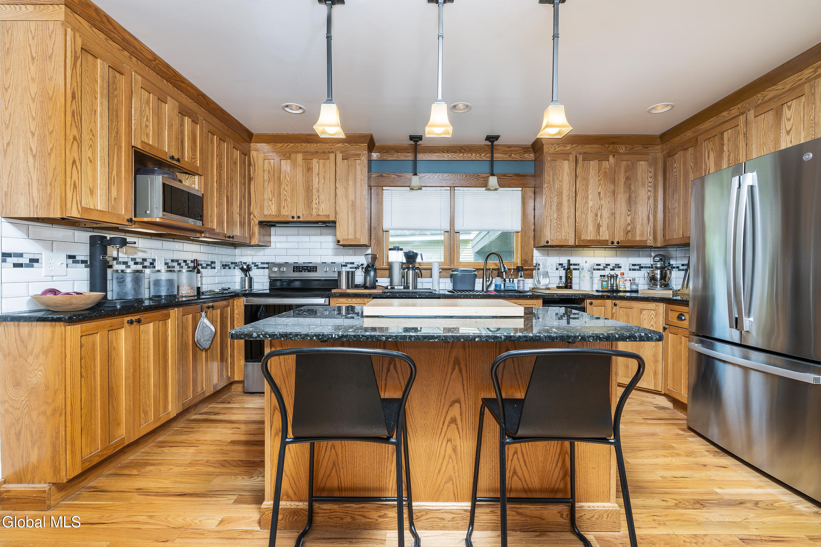 6 Oxford Road Albany, NY 12203 - Photo 4 of 33 030-6-Oxford-Rd