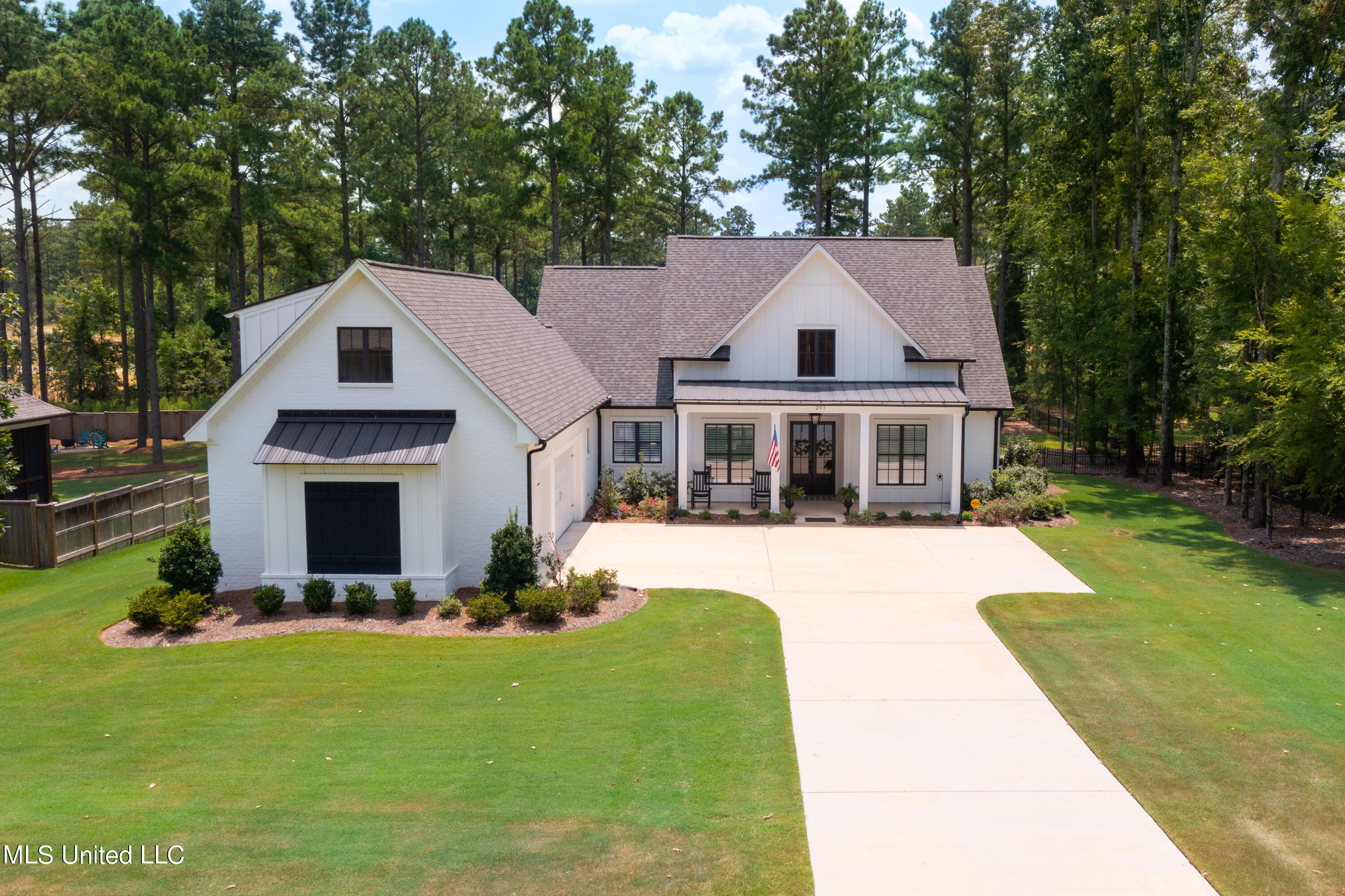 203 Oakside Trail Madison, MS 39110 - Photo 1 of 48 203 Oakside-64