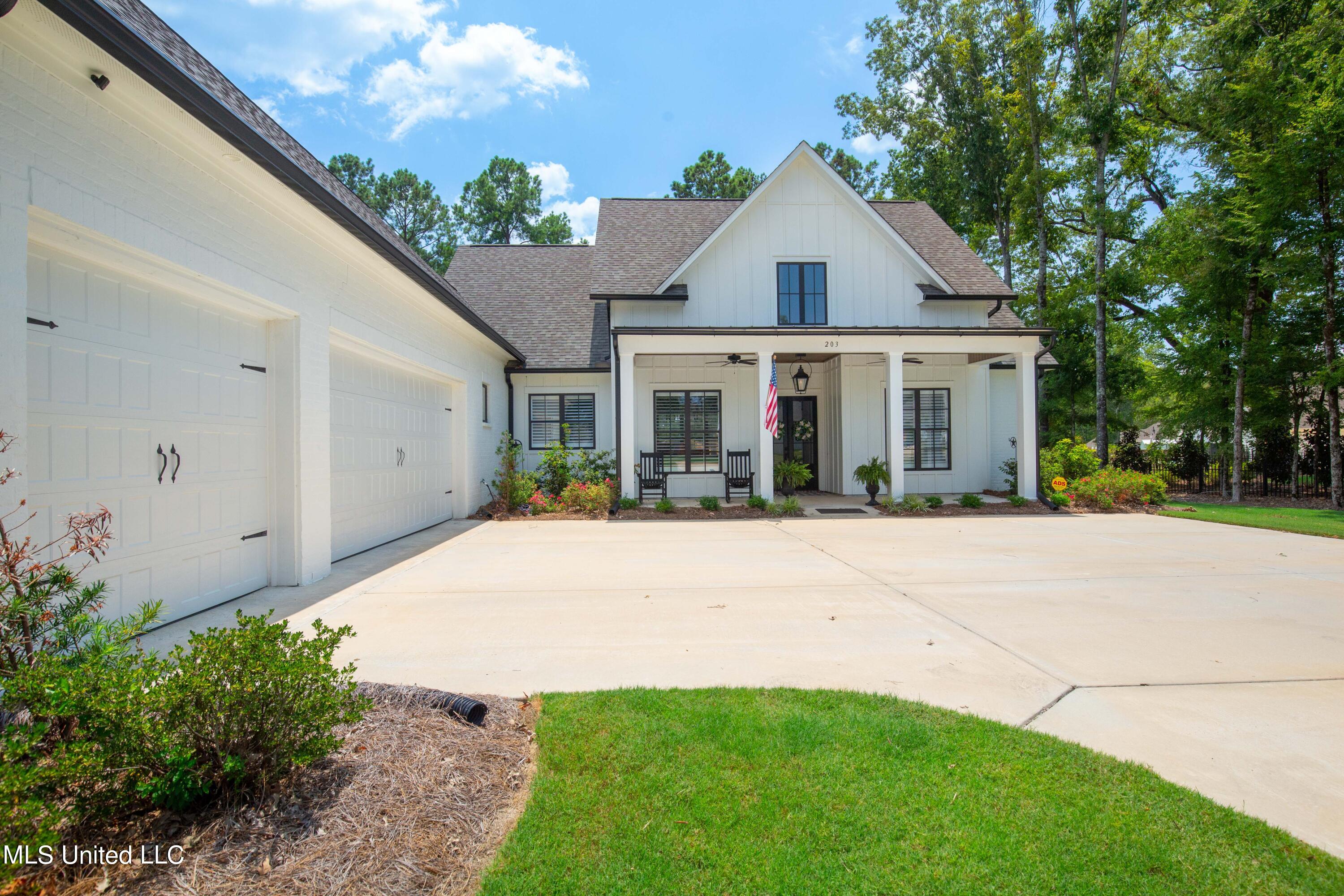 203 Oakside Trail Madison, MS 39110 - Photo 3 of 48 Oakside-2