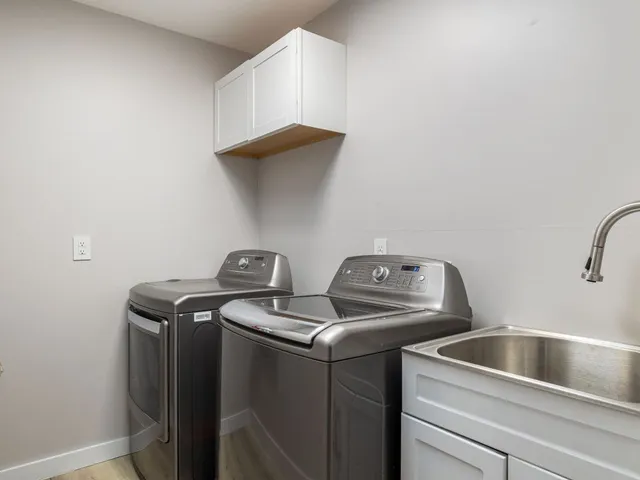 $823,000 | 2401 Apple Valley Circle, Austin, TX 78747