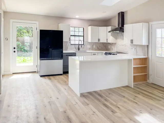 $823,000 | 2401 Apple Valley Circle, Austin, TX 78747