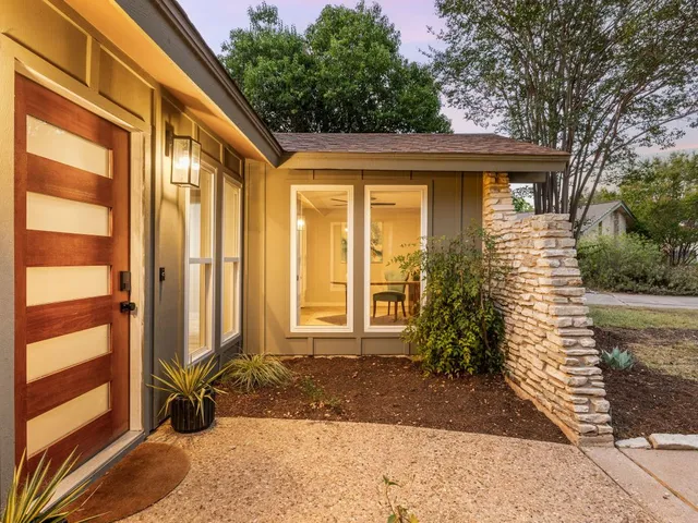 $823,000 | 2401 Apple Valley Circle, Austin, TX 78747
