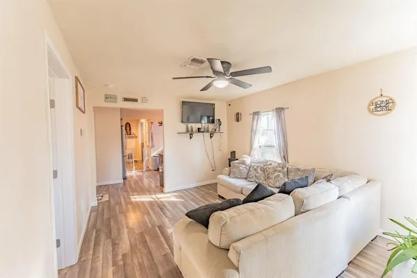 $1,500 | 604 West A Street, Sulphur Springs, TX 75482