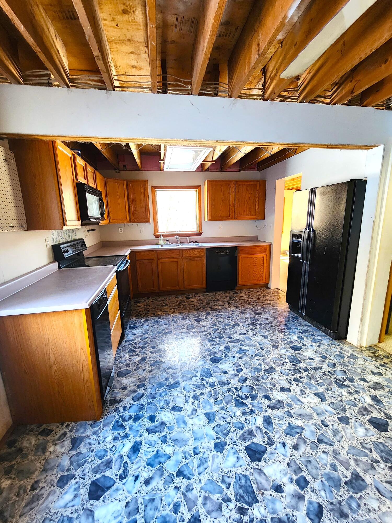 246 Moody Road Monroe, ME 04951 - Photo 7 of 26 2023-03-29 08.34.52