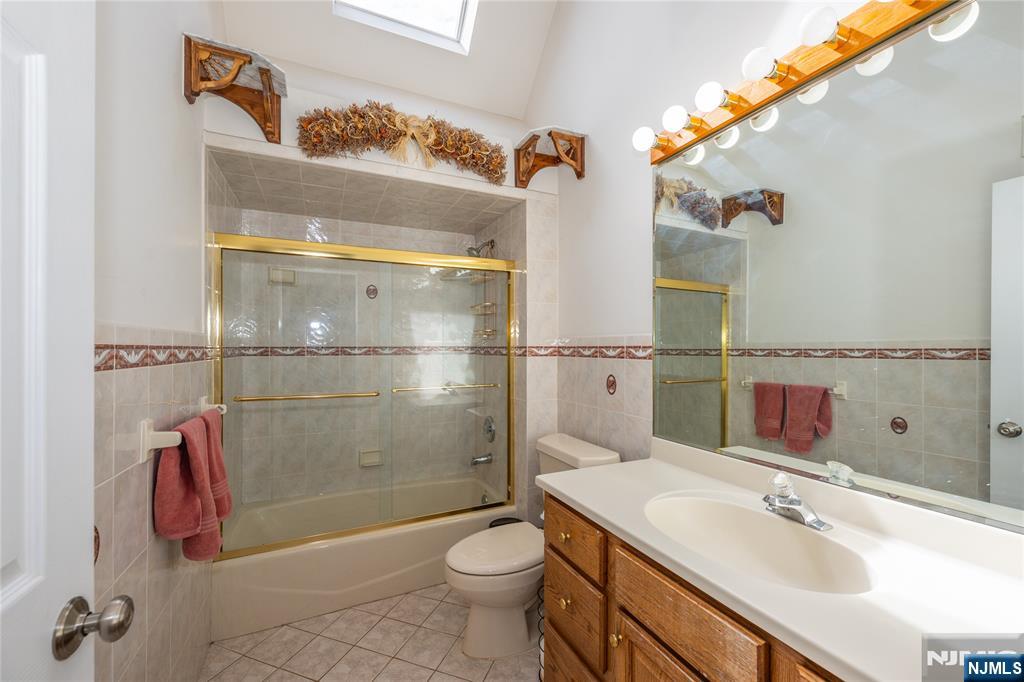 35 Turnberry Road Little Falls, NJ 07424 - Photo 27 of 41