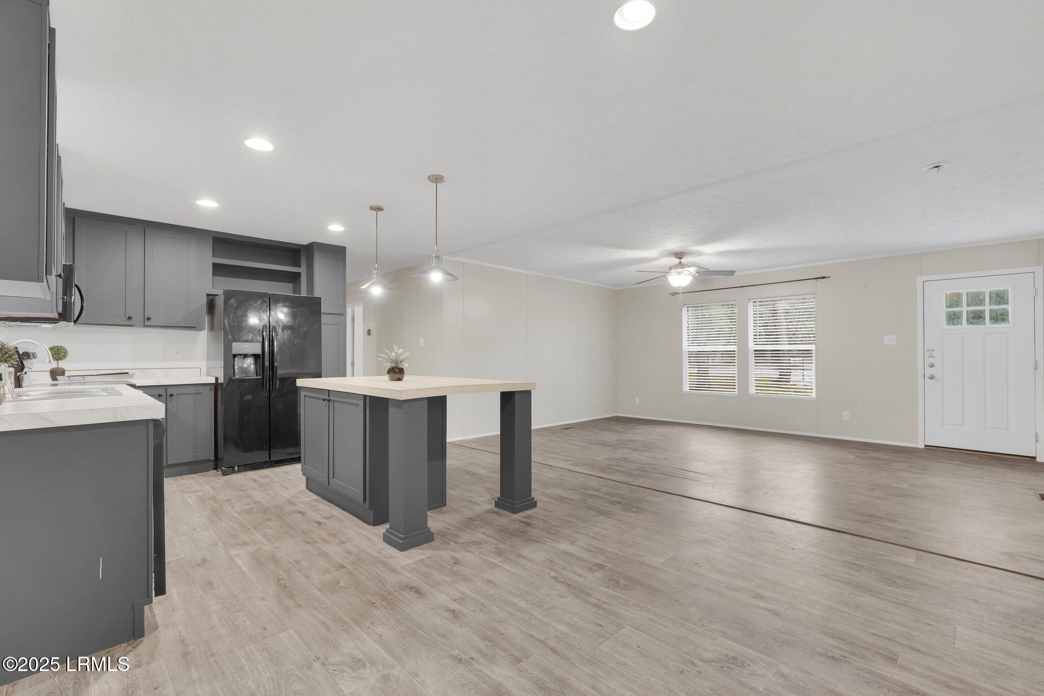 98 Sams Point Road Beaufort, SC 29907 - Photo 12 of 47 Kitchen:LR