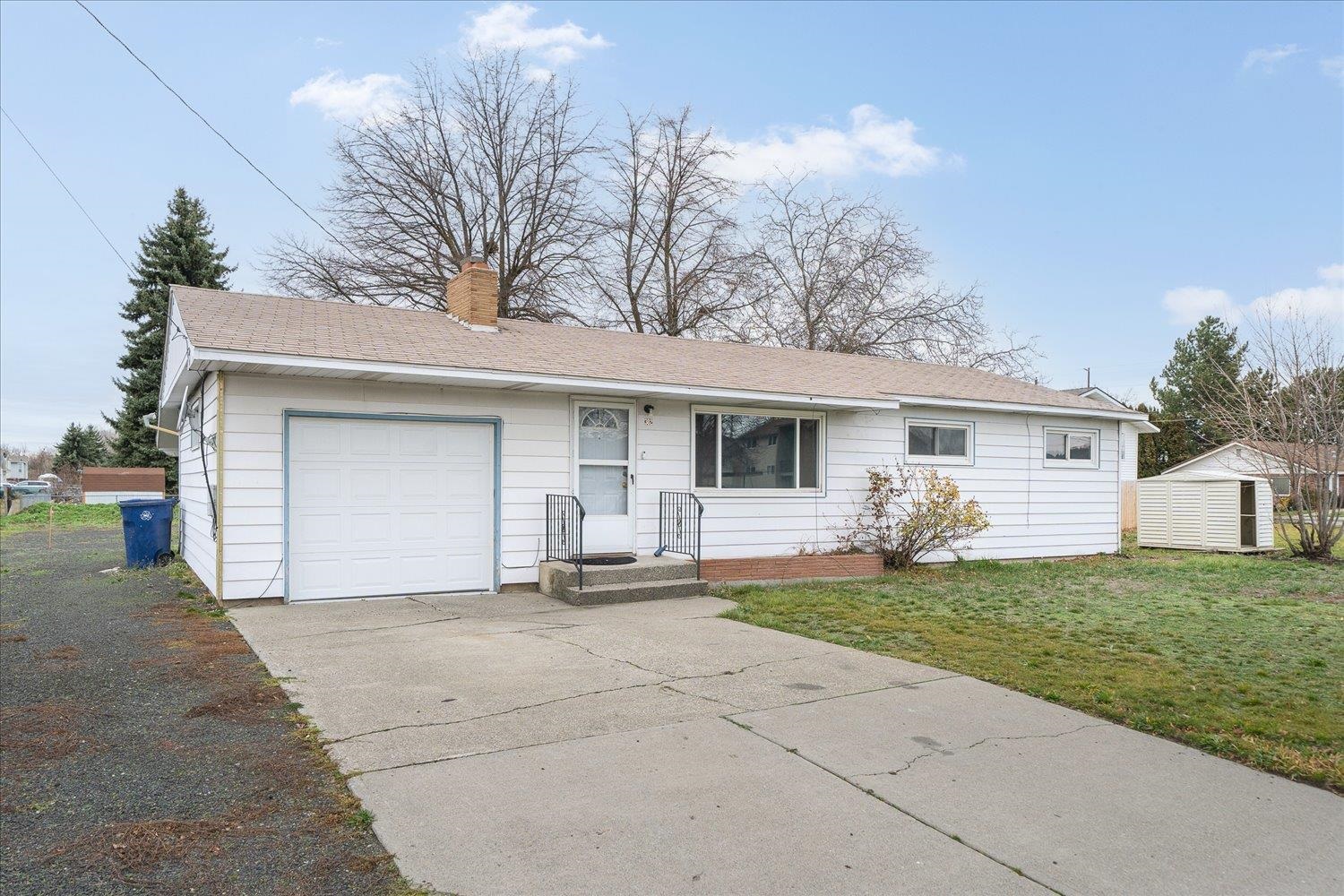 302 South Sullivan Road Spokane Valley, WA 99037 - Photo 2 of 50