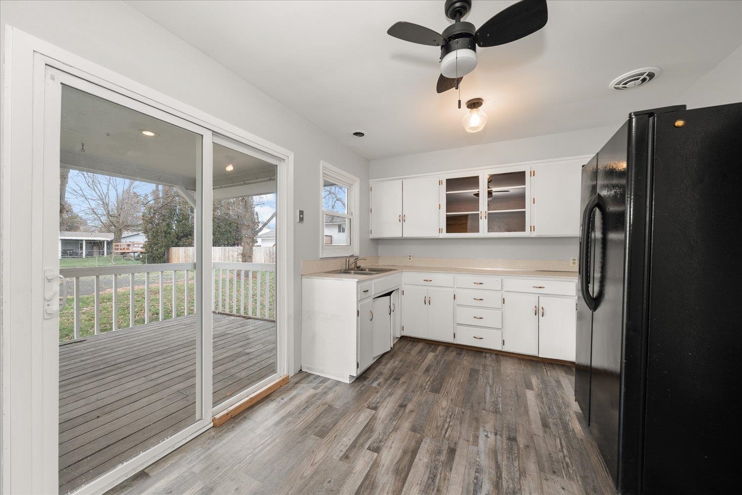 302 South Sullivan Road Spokane Valley, WA 99037 - Photo 12 of 50