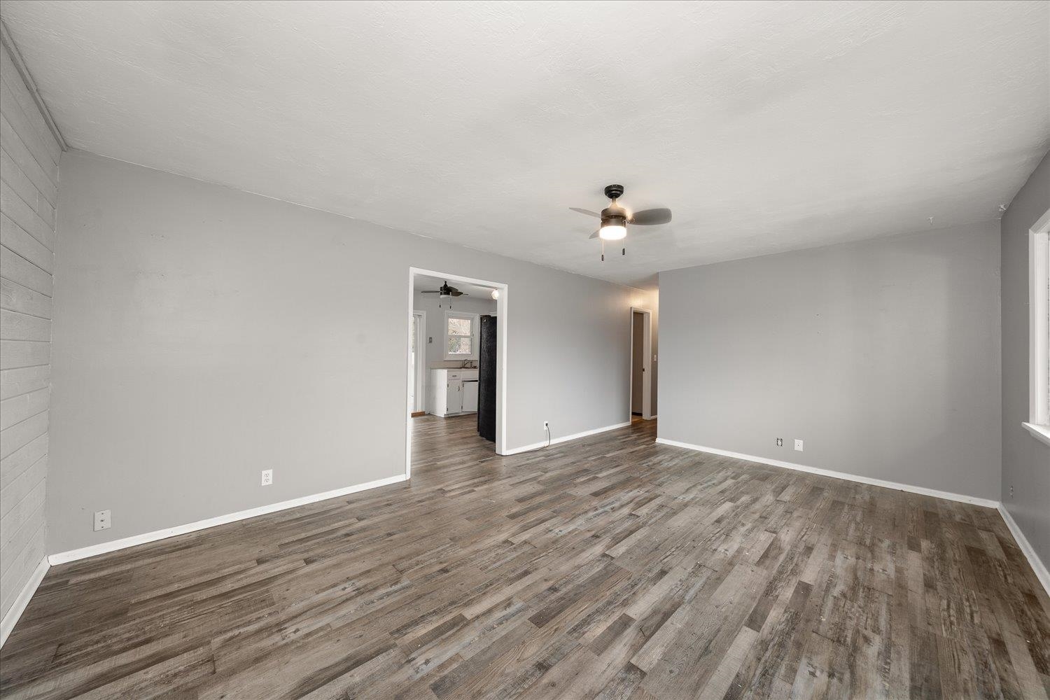 302 South Sullivan Road Spokane Valley, WA 99037 - Photo 6 of 50