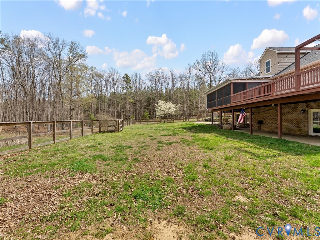 425 Starview Lane Gum Spring, VA 23065 - Photo 5 of 67 a view of a house with a yard
