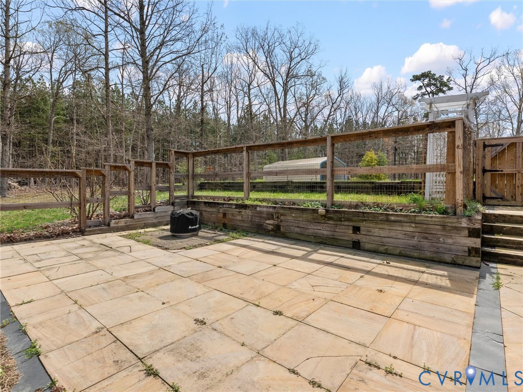425 Starview Lane Gum Spring, VA 23065 - Photo 6 of 67 Large paver patio