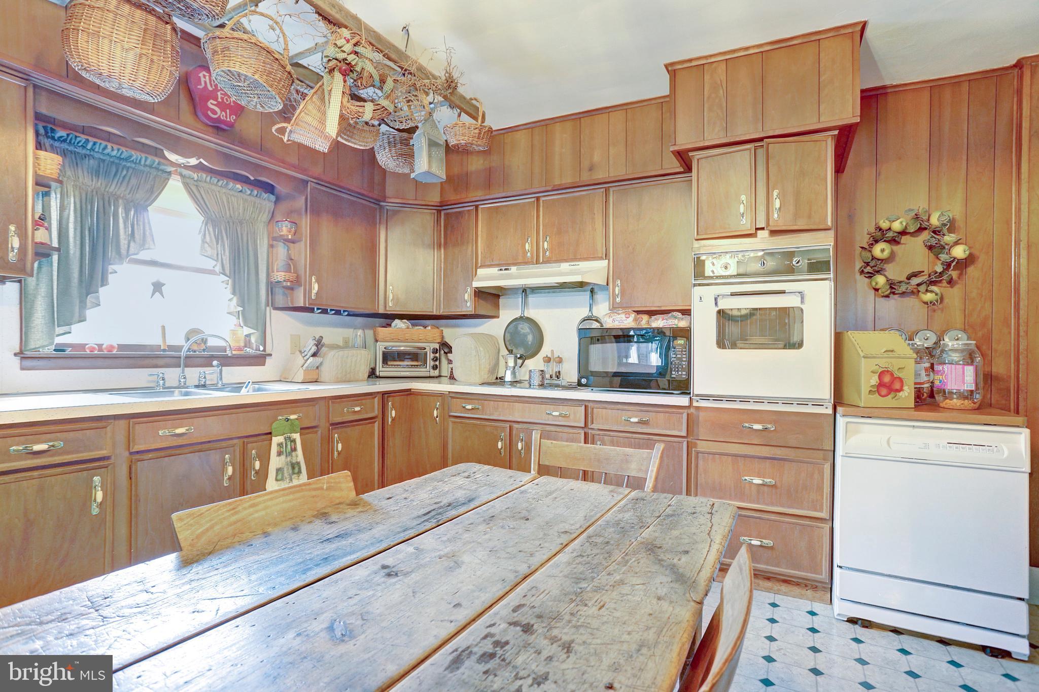 75 North Water Street Spring Grove, PA 17362 - Photo 17 of 39 Gallery Image 17