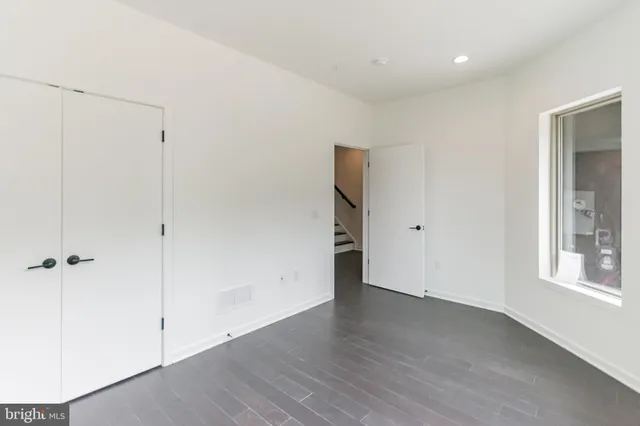 $5,700 | 2001 Beach Street, Unit 3111, Philadelphia, PA 19125