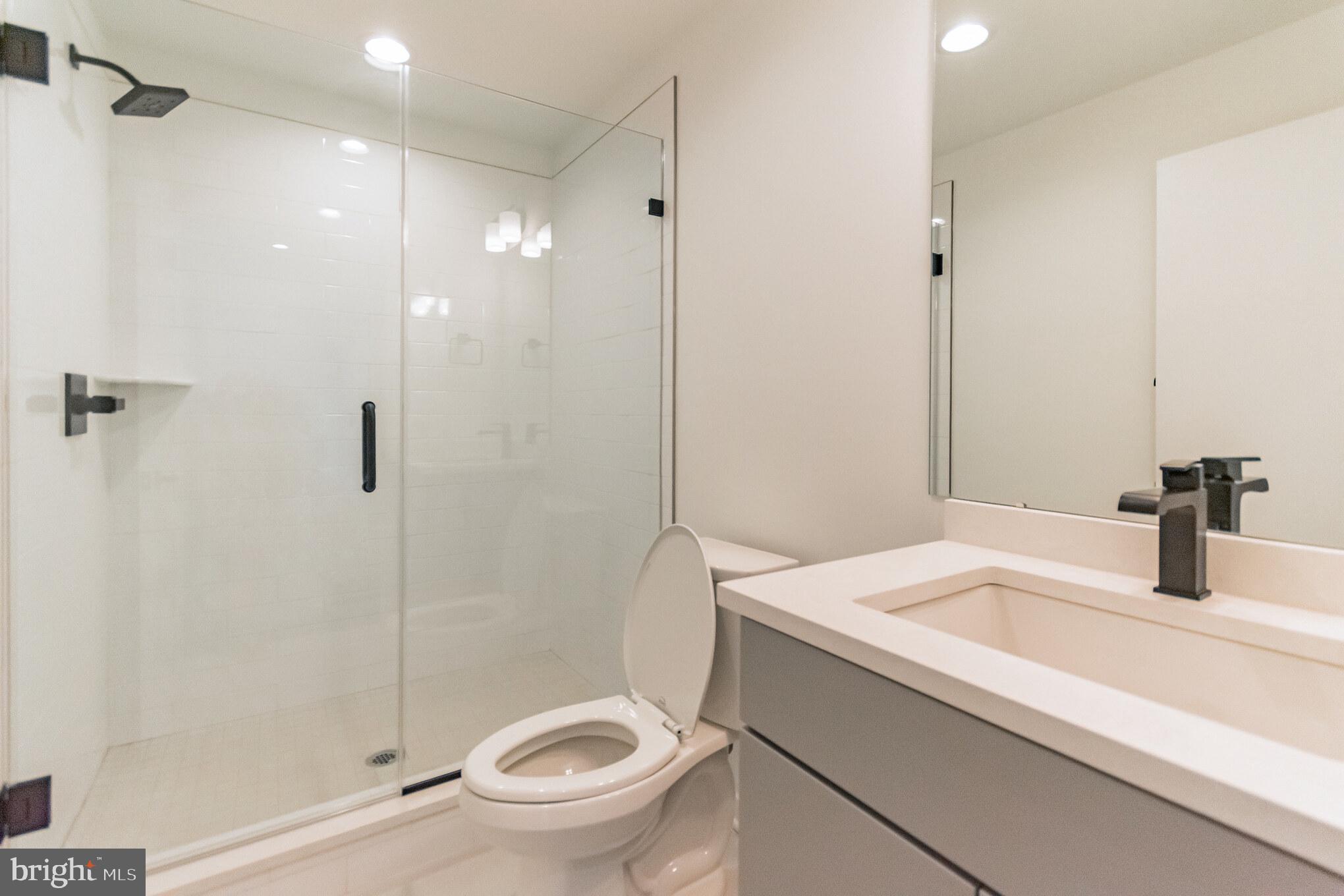 2001 Beach Street, Unit 3111 Philadelphia, PA 19125 - Photo 6 of 30 ground floor bathroom