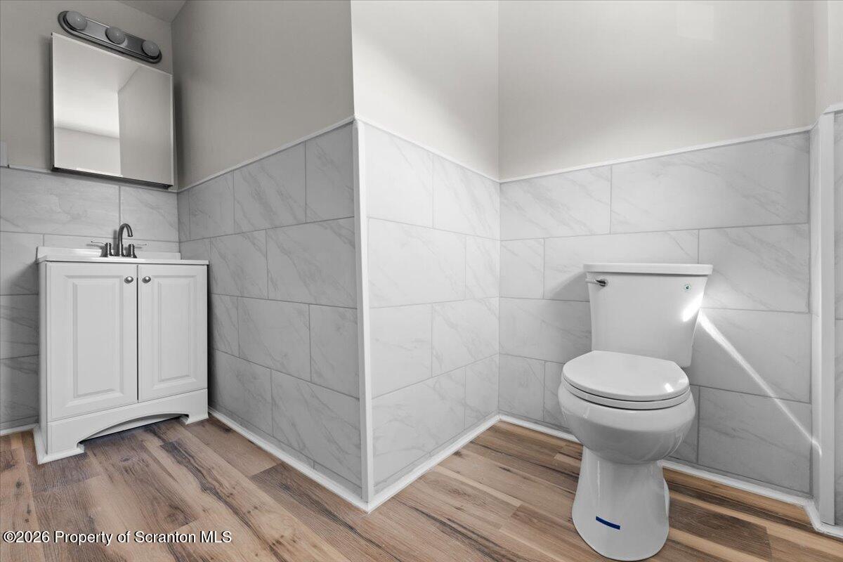 214 Theodore Street Scranton, PA 18508 - Photo 11 of 21 Upstairs Bath