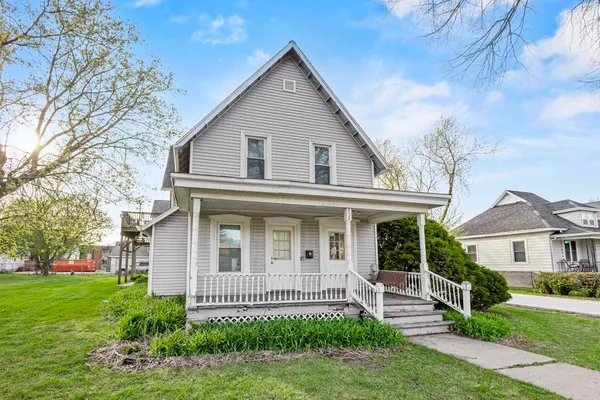 $399,900 | 434 South Jackson Street, Green Bay, WI 54301