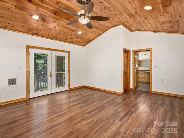 $569,900 | 114 Nature Drive, Hendersonville, NC 28792