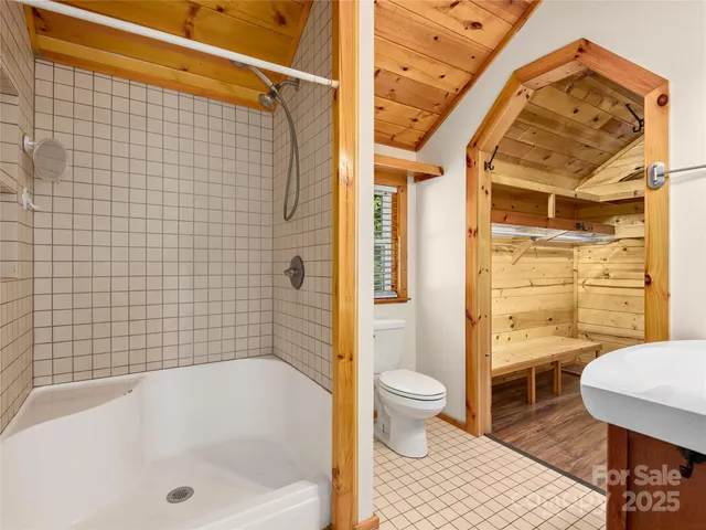 $569,900 | 114 Nature Drive, Hendersonville, NC 28792