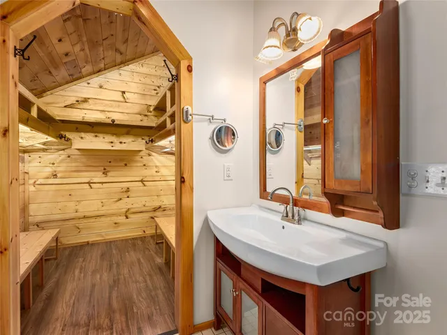 $569,900 | 114 Nature Drive, Hendersonville, NC 28792