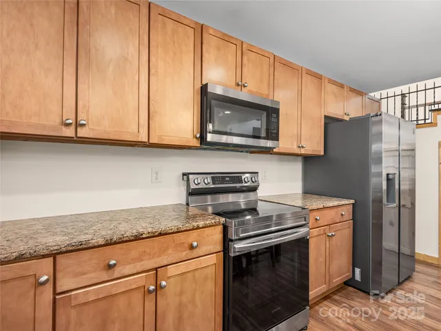 $569,900 | 114 Nature Drive, Hendersonville, NC 28792