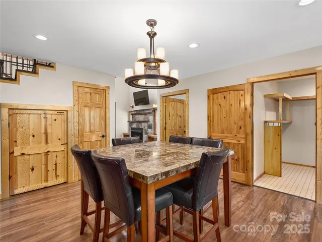 $569,900 | 114 Nature Drive, Hendersonville, NC 28792