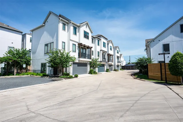 $3,800 | 1747 Ojeman Spring Lane, Houston, TX 77055