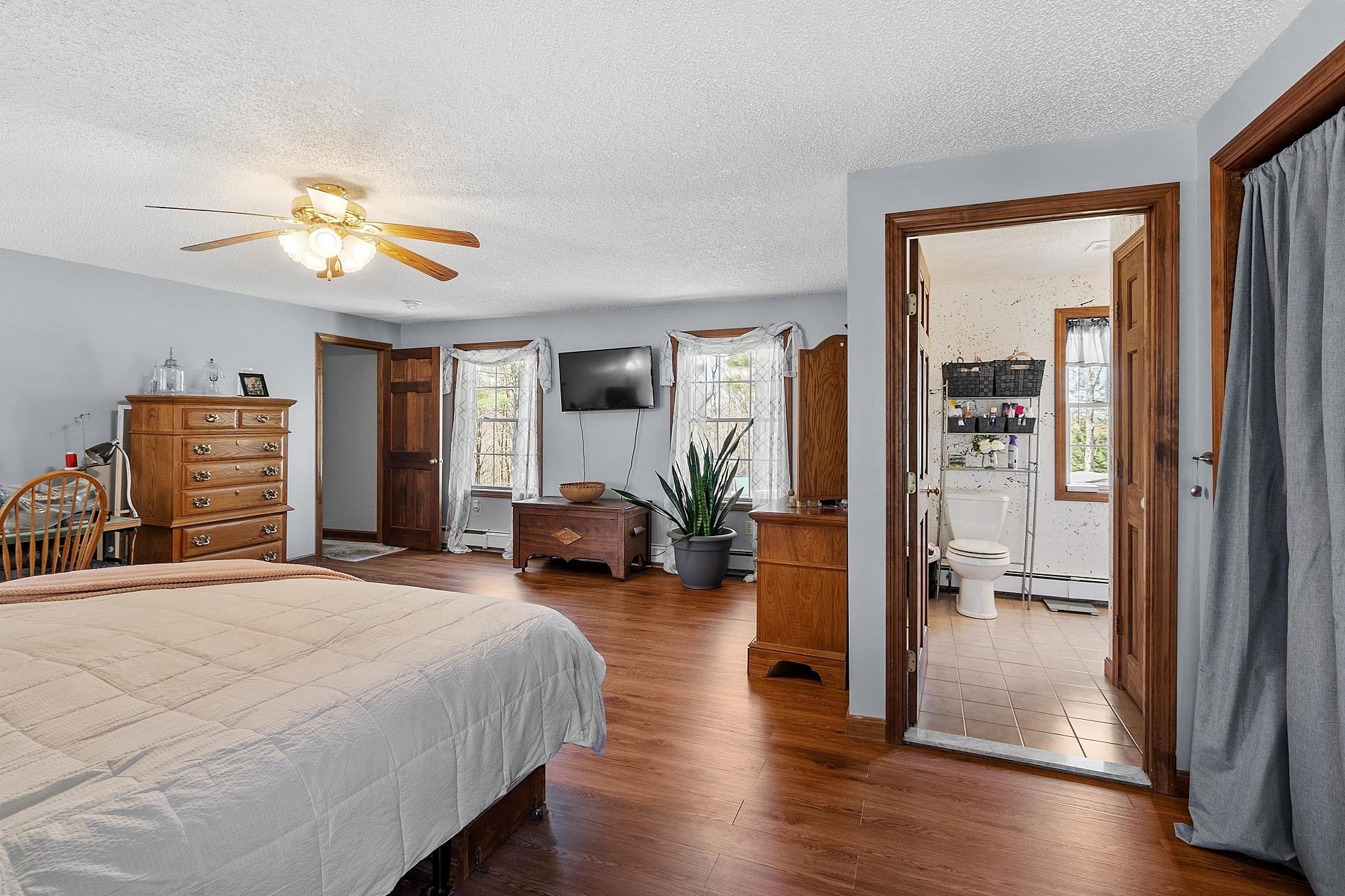 71 Mountain Road Deerfield, NH 03037 - Photo 16 of 43