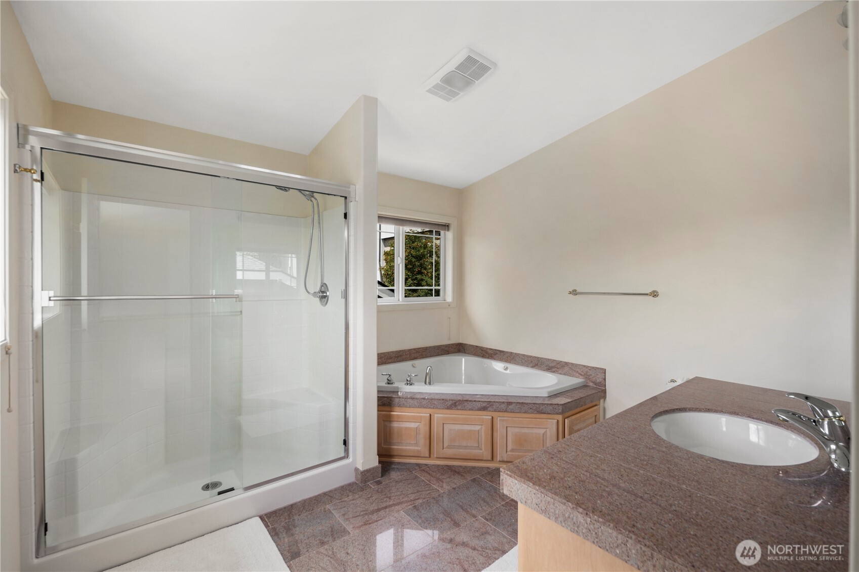 936 North 93rd Street Seattle, WA 98103 - Photo 21 of 39