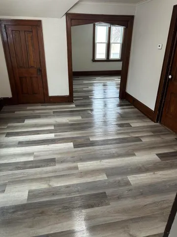 $950 | 1509 North 8th Street, Unit A/UPPER, Sheboygan, WI 53081