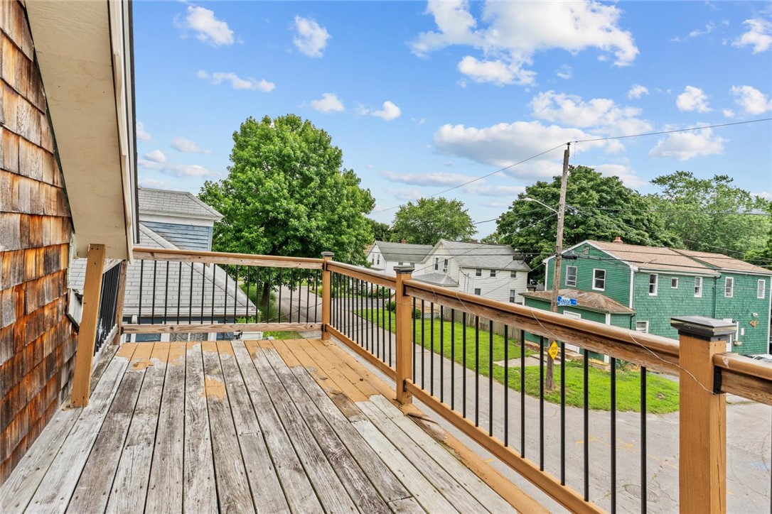 63 Pender Avenue Warwick, RI 02889 - Photo 23 of 46