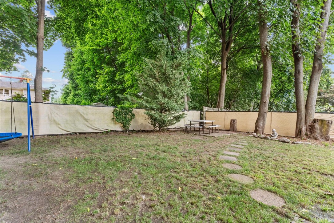 63 Pender Avenue Warwick, RI 02889 - Photo 25 of 46