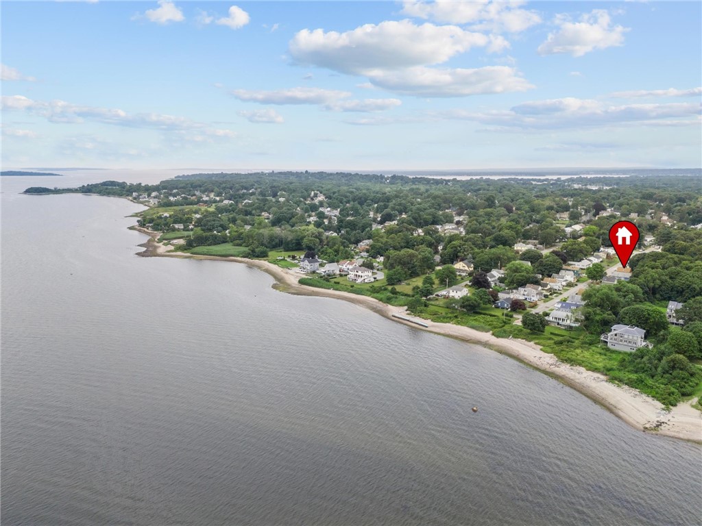 63 Pender Avenue Warwick, RI 02889 - Photo 3 of 46