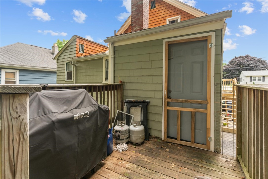 63 Pender Avenue Warwick, RI 02889 - Photo 31 of 46