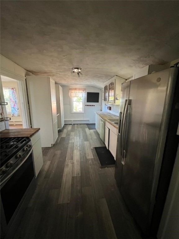 63 Pender Avenue Warwick, RI 02889 - Photo 10 of 46 Kitchen