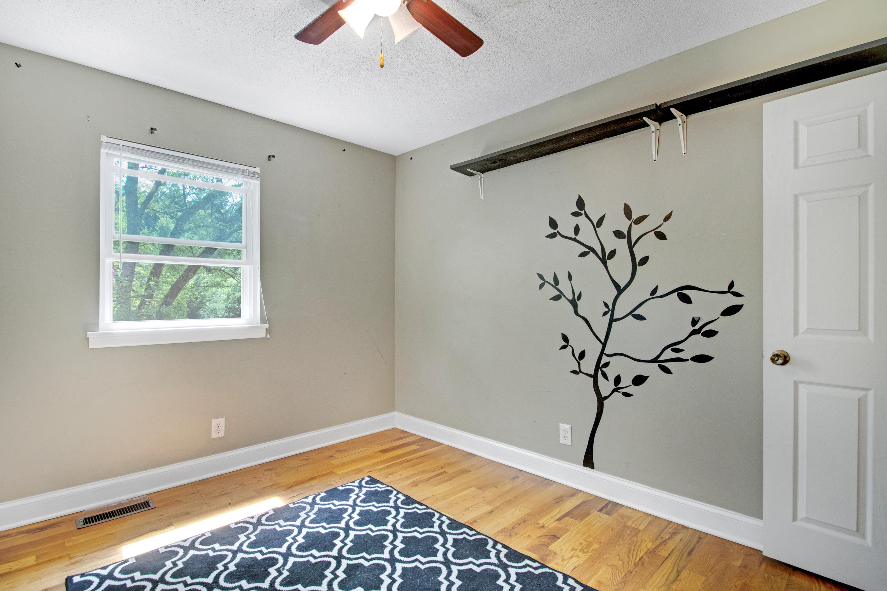 6447 Grubb Road Hixson, TN 37343 - Photo 17 of 23 6447-Grubb-High-Res-23