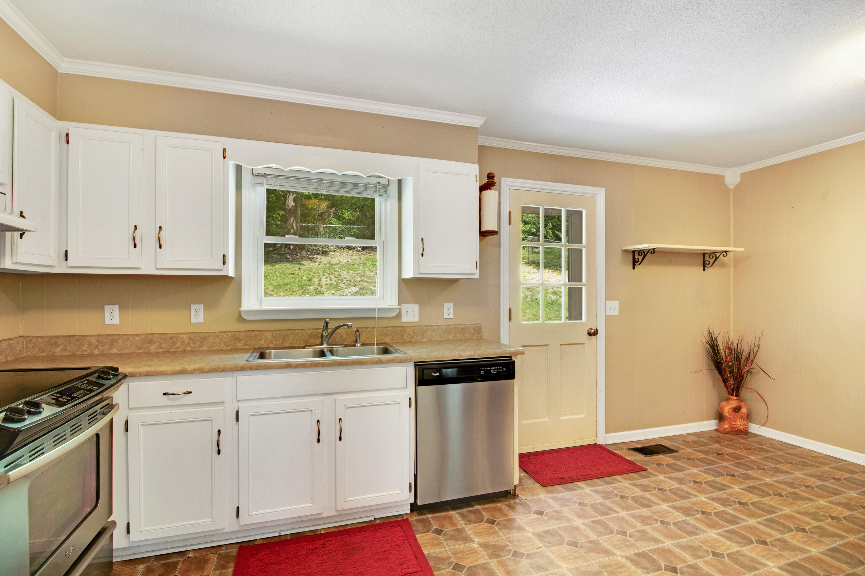 6447 Grubb Road Hixson, TN 37343 - Photo 6 of 23 6447-Grubb-High-Res-7