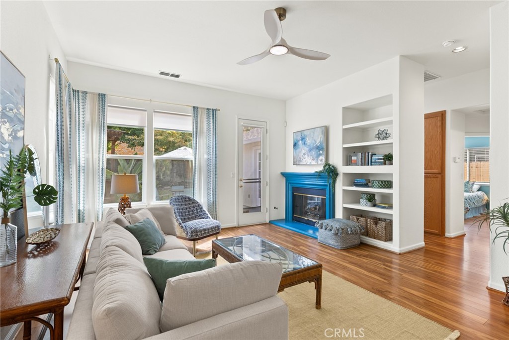 1517 Ridgebrook Way Chico, CA 95928 - Photo 3 of 28 a living room with furniture and a window