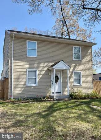$2,350 | 39 Walkern Road, Essex, MD 21221
