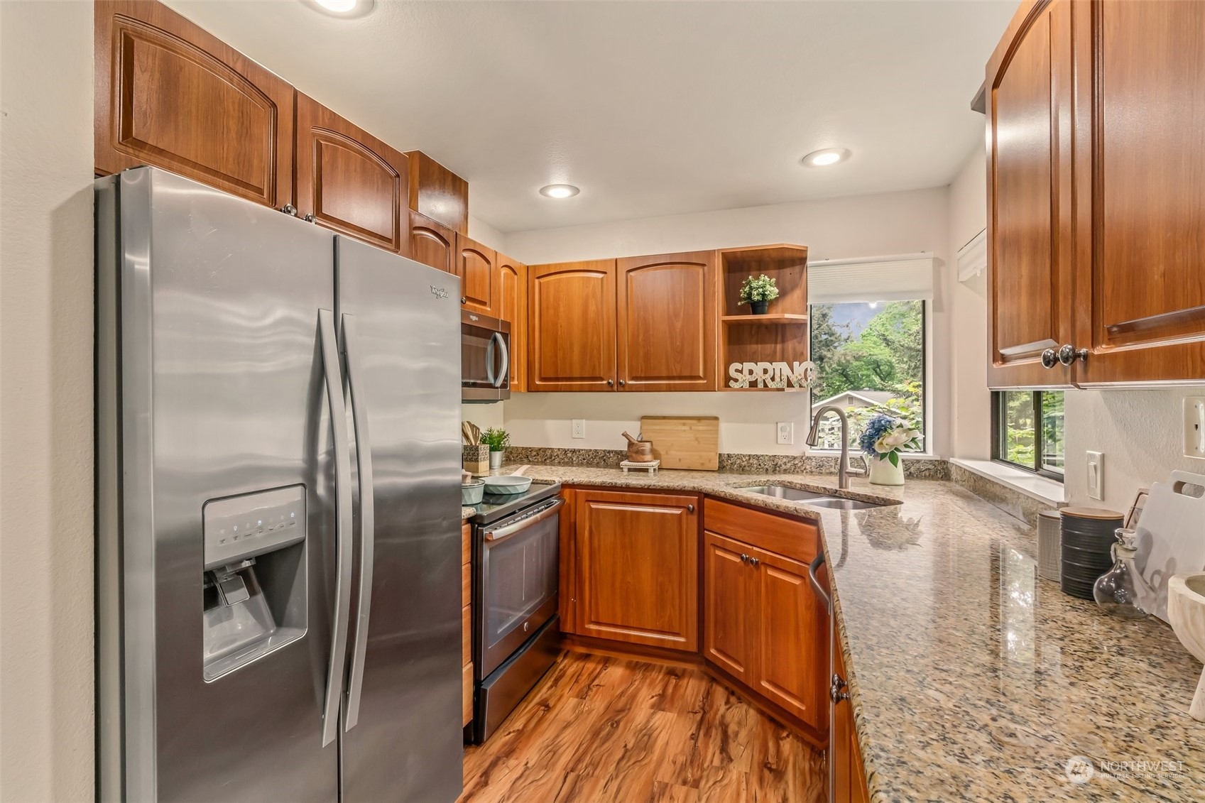 9009 Avondale Road Northeast, Unit A201 Redmond, WA 98052 - Photo 12 of 33 Gallery Image 12