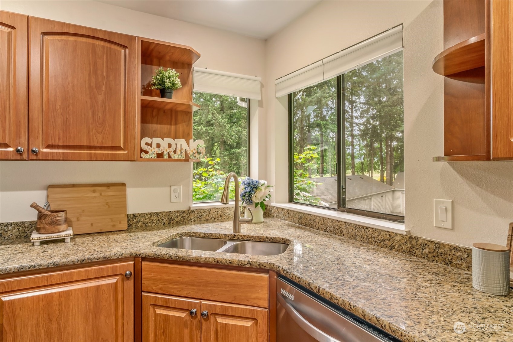 9009 Avondale Road Northeast, Unit A201 Redmond, WA 98052 - Photo 15 of 33 Gallery Image 15